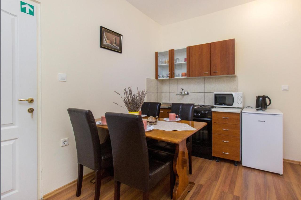Apartments By The Sea Pirovac, Sibenik - 6280