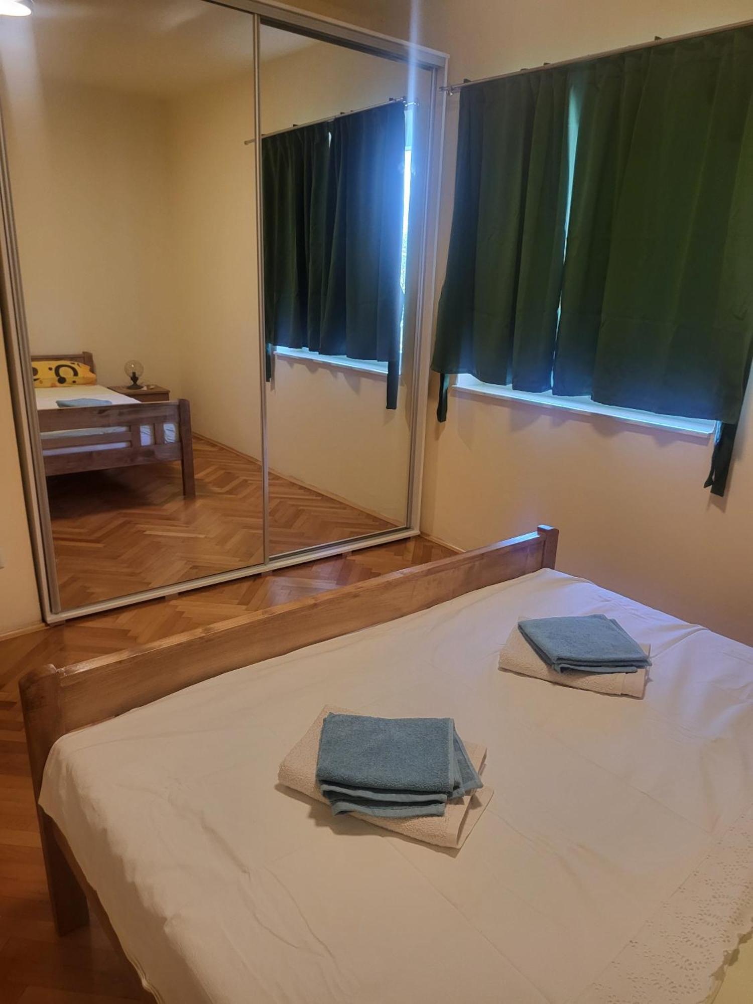 Apartments By The Sea Pirovac, Sibenik - 6280 Pirovac